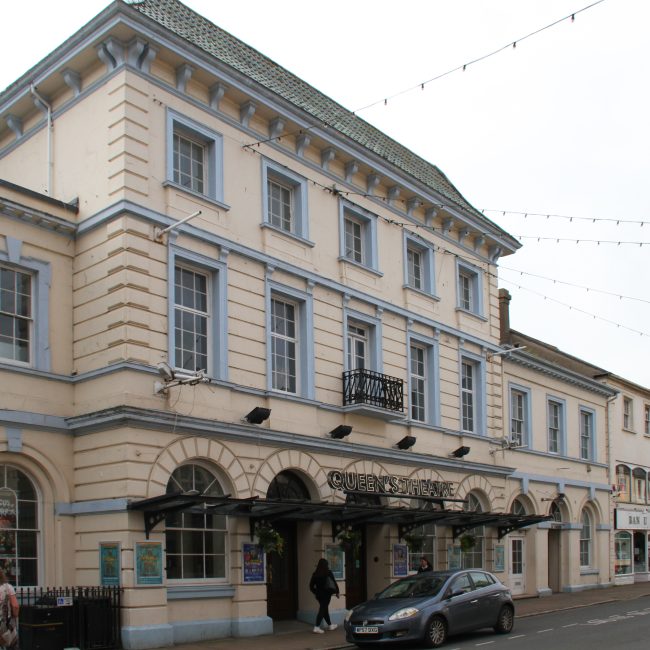 things to do in barnstaple queen's theatre